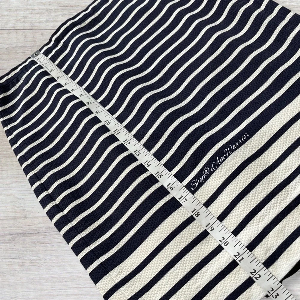 J.Crew navy & cream striped pencil skirt *shop@iamwarrior